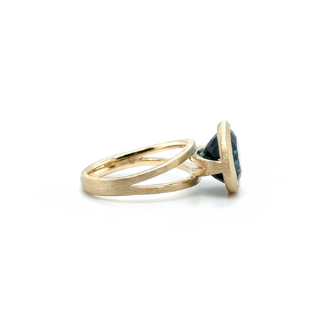 Alvar Oval Ring