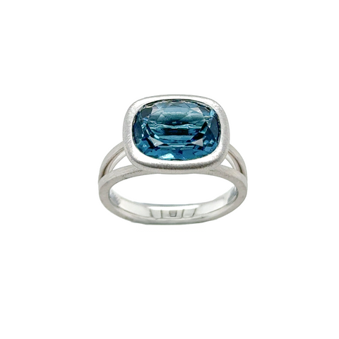 Alvar Cushion Ring