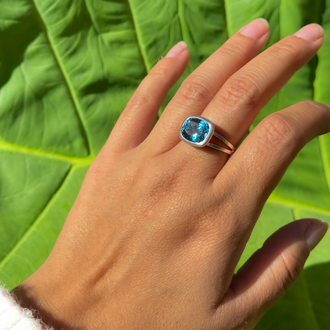 Alvar Cushion Ring