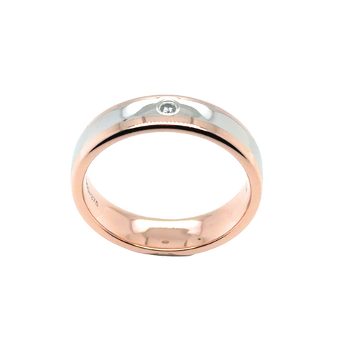 Two-tone men’s wedding band in rose gold and platinum
