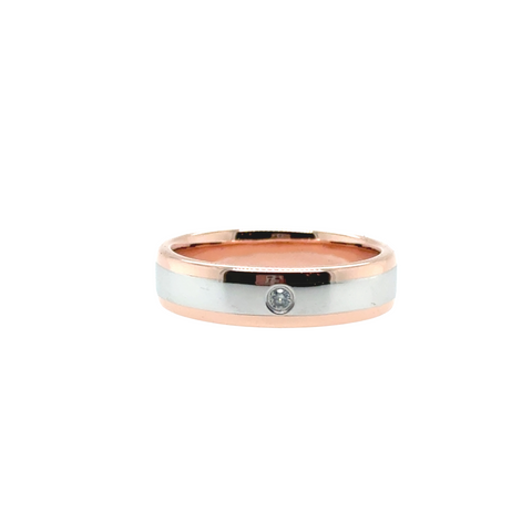 Custom 5mm men’s wedding ring with diamond detail