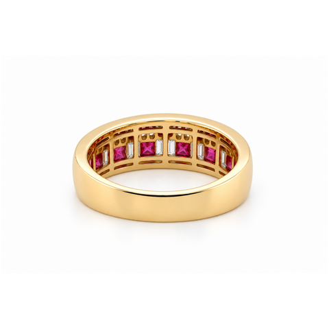 Kora – Ruby & Baguette Diamond Ring
