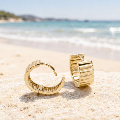 Armani Ribbed Huggie Earrings in 9K Yellow Gold