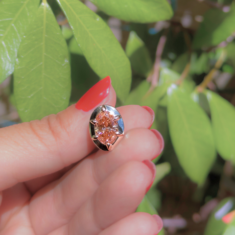 Bespoke lapel pin with oval vivid pink lab grown diamond