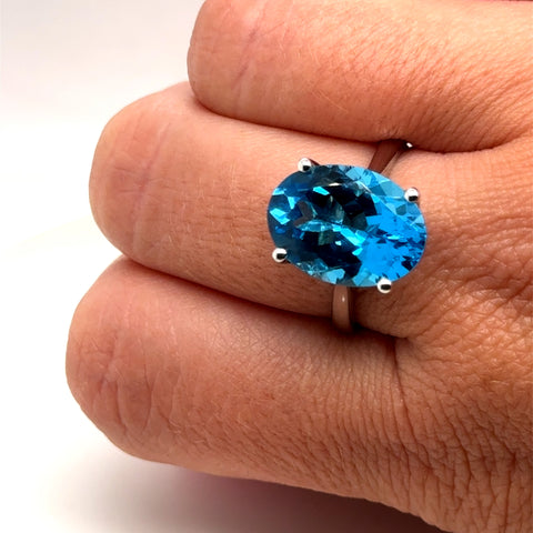 Nina Ring