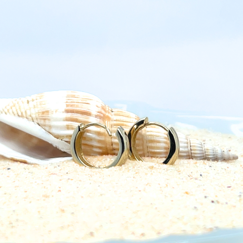 Mabel Huggie Earrings -  Paddington Jeweller - Ojco