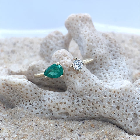 You & I - Pear Emerald/Diamond -  Paddington Jeweller - Ojco