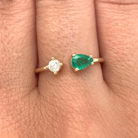 You & I - Pear Emerald/Diamond -  Paddington Jeweller - Ojco