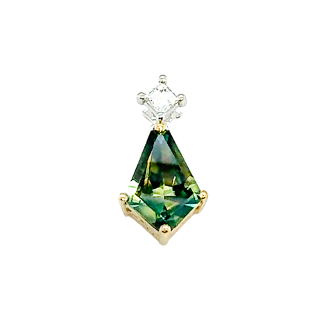 Kite Pendant