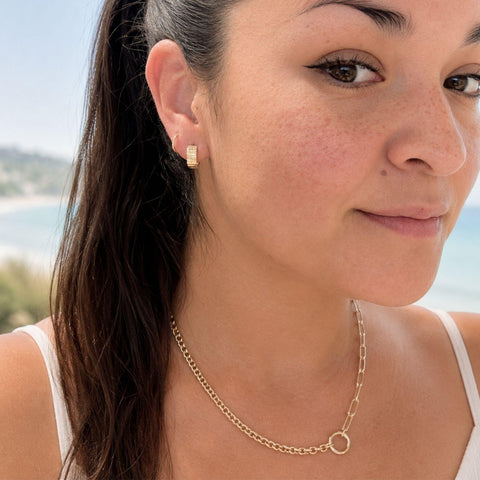 Armani Ribbed Huggie Earrings in 9K Yellow Gold