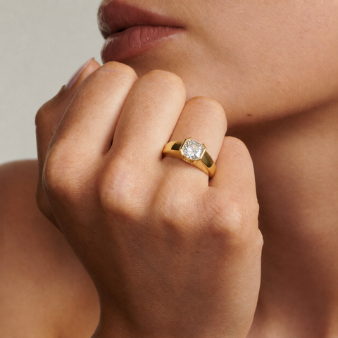 Danu – East-West Lab-Grown Diamond Engagement Ring