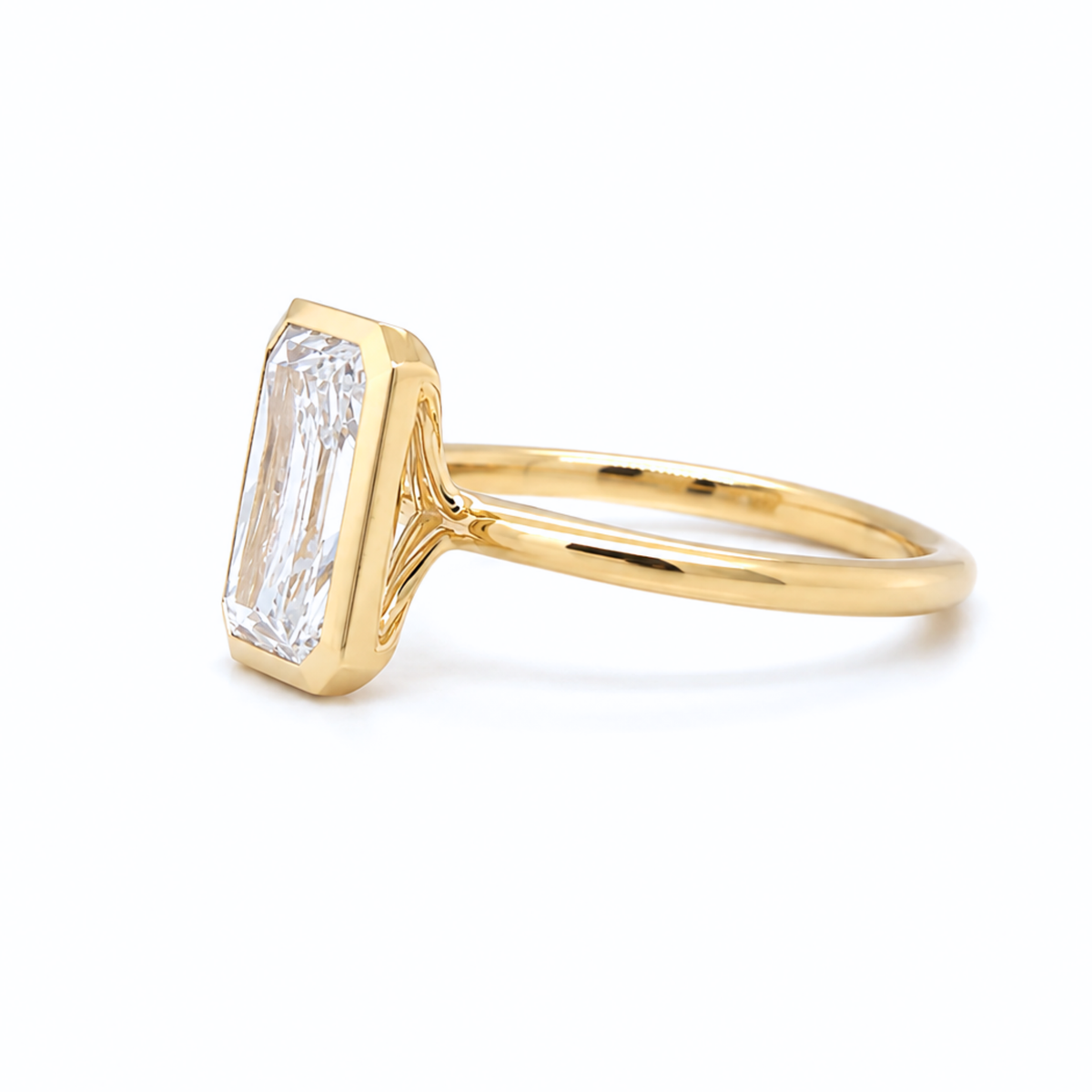 Anu - Full bezel set Engagement Ring -  Paddington Jeweller - Ojco