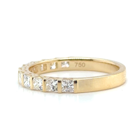 Cassiopeia Love – Princess Cut Diamond Band