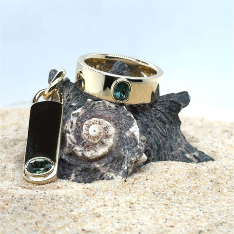 Hugo Ring with Oval Sapphire - Men Collection -  Paddington Jeweller - Ojco