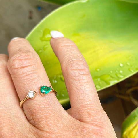 You & I - Pear Emerald/Diamond -  Paddington Jeweller - Ojco