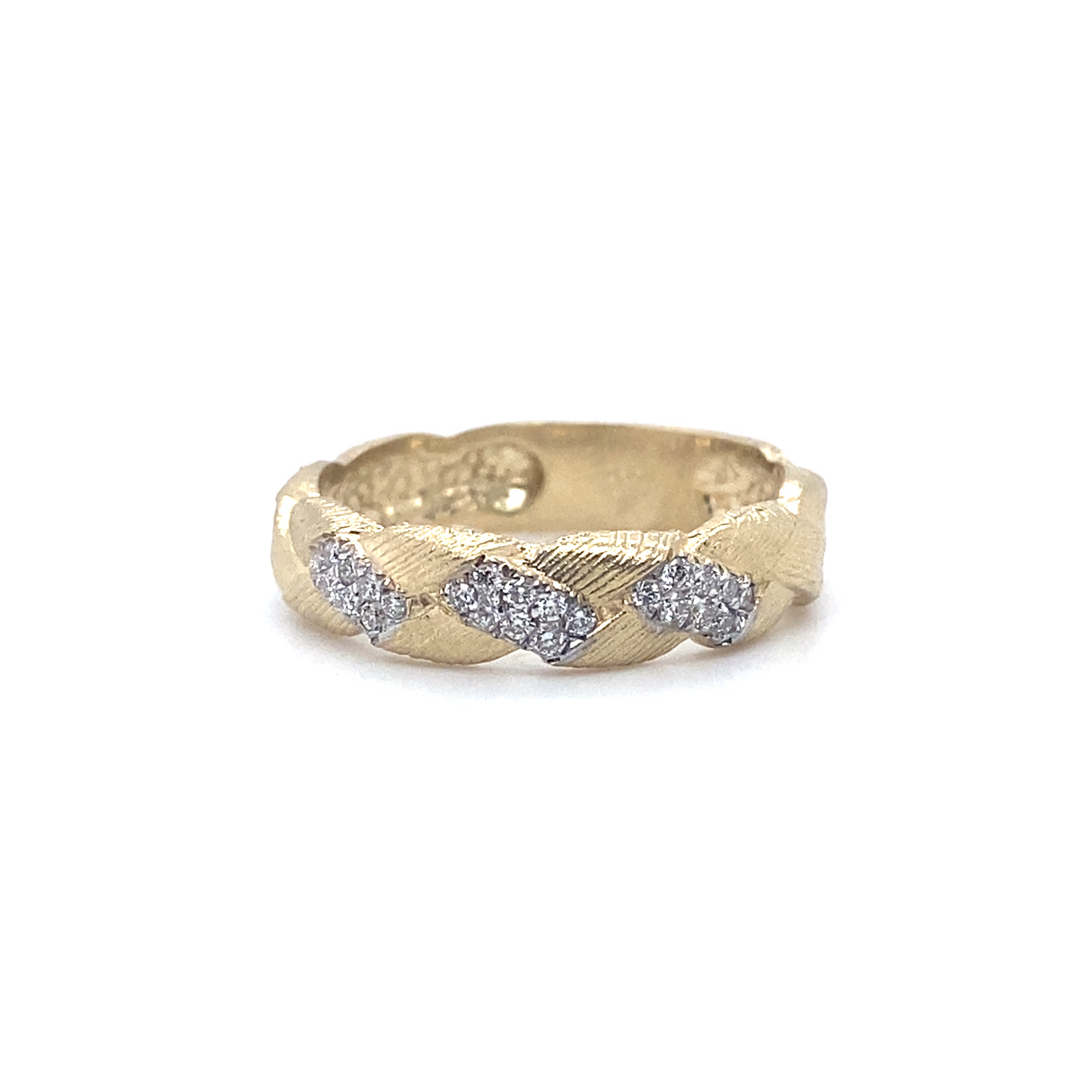 Textured gold ring with round brilliant diamond accents
