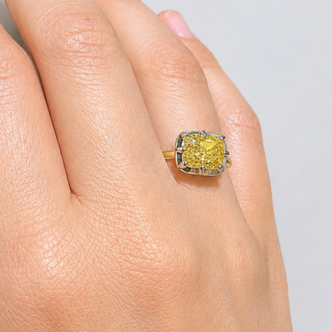 Astrid - Yellow Cushion-Cut Diamond
