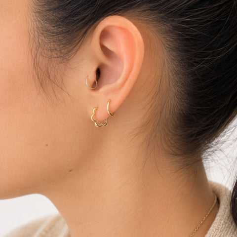 Hydrangea Huggie Earrings in 9K Yellow Gold