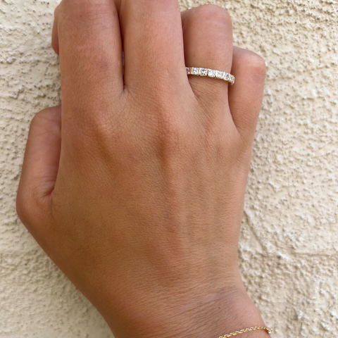 Cassiopeia Love – Princess Cut Diamond Band
