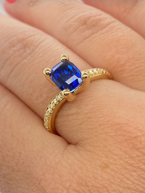 Leila Sapphire Ring  -CM -  Paddington Jeweller - Ojco