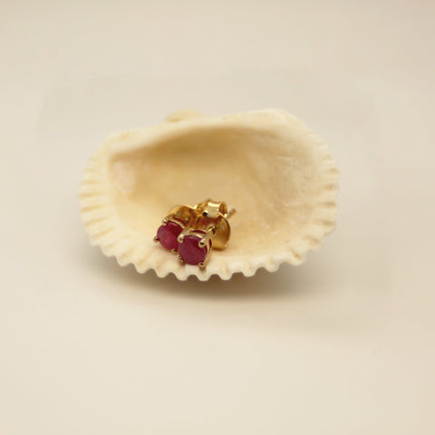 Burmese Ruby Stud Earrings in 9kt Yellow Gold -  Paddington Jeweller - Ojco
